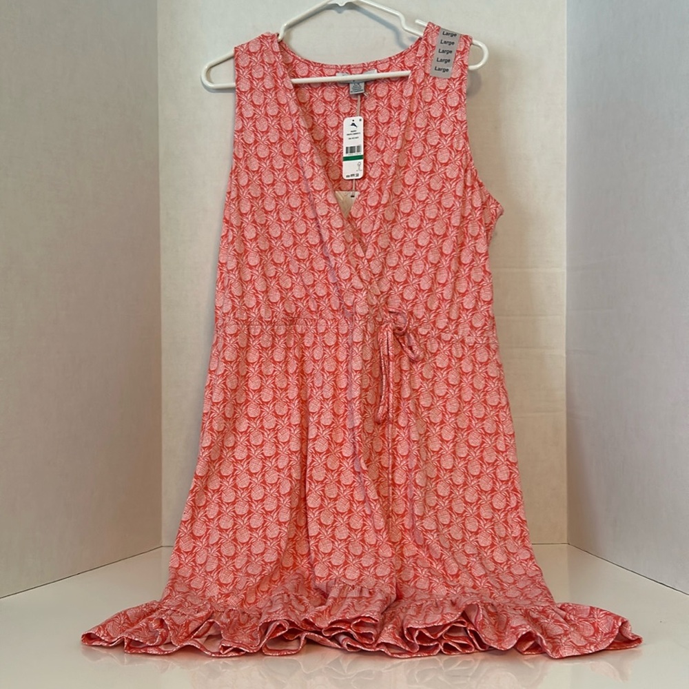 Lightweight cotton Tommy Bahama Dress never worn.